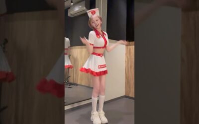 코스프레 그녀의 리액션 댄스 실루엣 챌린지